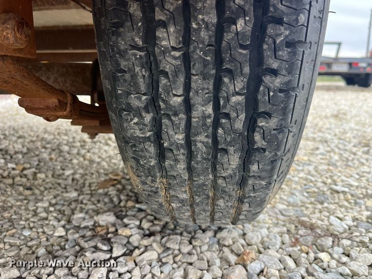 image for item EH2933 1988 Interstate enclosed cargo trailer