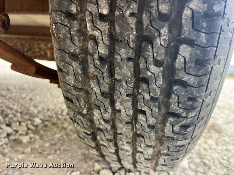 image for item EH2933 1988 Interstate enclosed cargo trailer