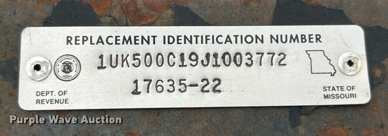 image for item EH2933 1988 Interstate enclosed cargo trailer