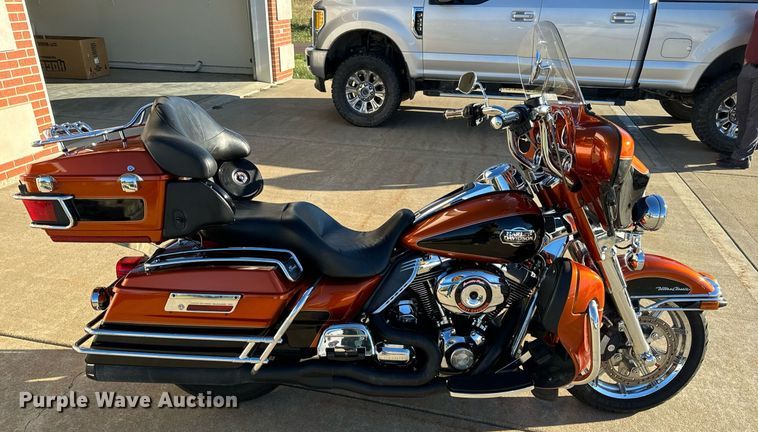 image for item EH7321 2009 Harley Davidson Electra Glide Ultra Classic motorcycle