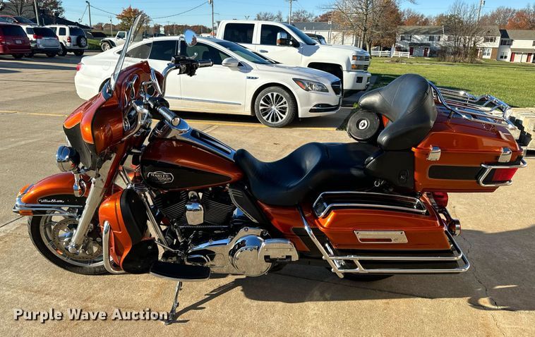 image for item EH7321 2009 Harley Davidson Electra Glide Ultra Classic motorcycle