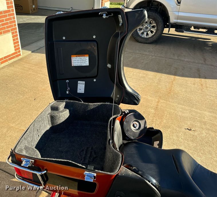 image for item EH7321 2009 Harley Davidson Electra Glide Ultra Classic motorcycle