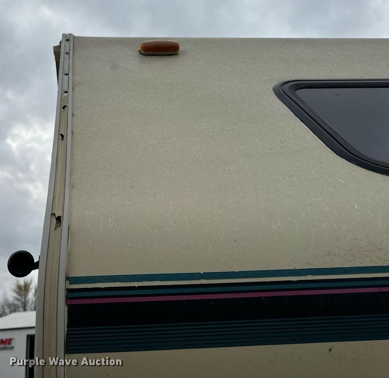 image for item EH7343 1994 Ford E350 Americana RV