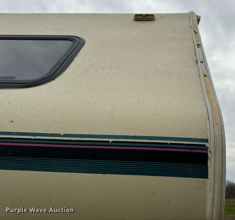 image for item EH7343 1994 Ford E350 Americana RV