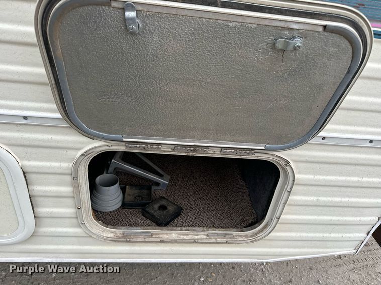 image for item EH7343 1994 Ford E350 Americana RV