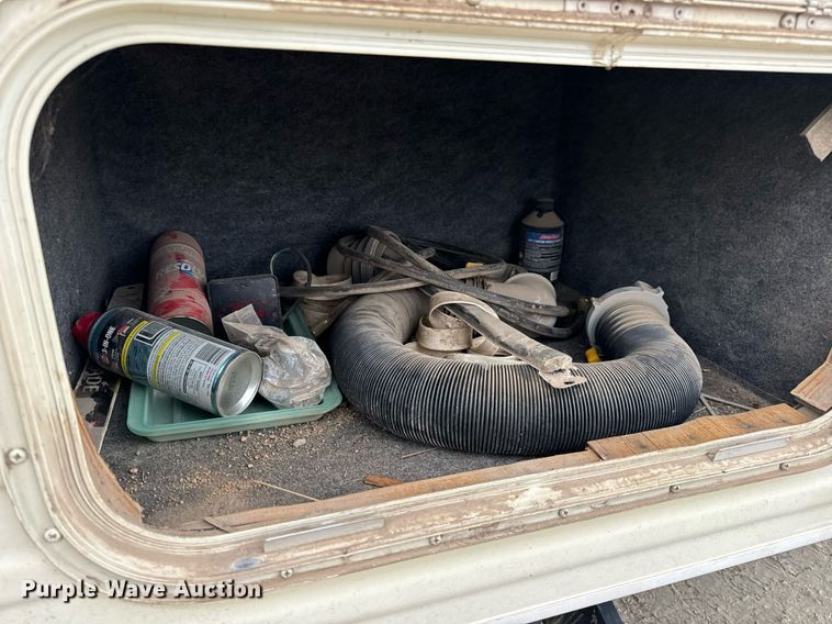 image for item EH7343 1994 Ford E350 Americana RV