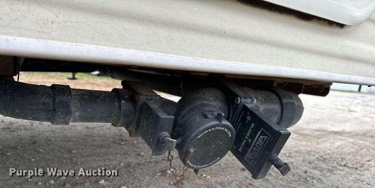 image for item EH7343 1994 Ford E350 Americana RV