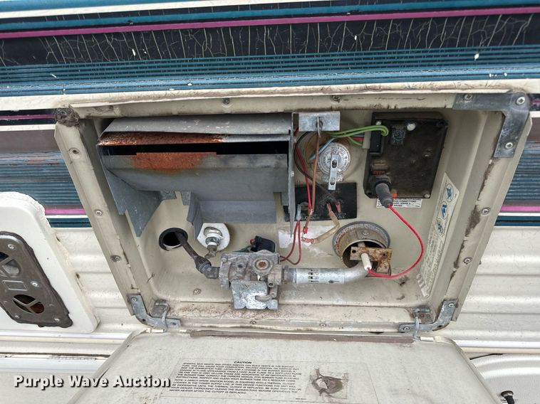 image for item EH7343 1994 Ford E350 Americana RV