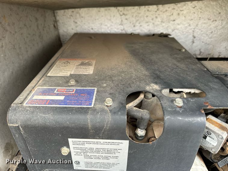 image for item EH7343 1994 Ford E350 Americana RV