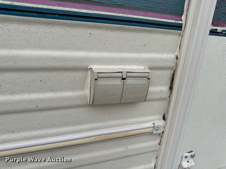 image for item EH7343 1994 Ford E350 Americana RV