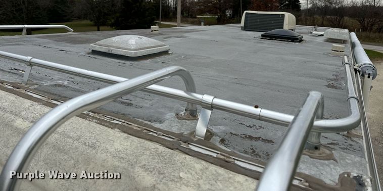 image for item EH7343 1994 Ford E350 Americana RV