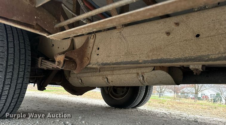 image for item EH7343 1994 Ford E350 Americana RV