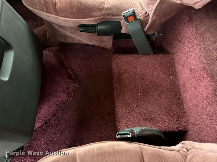 image for item EH7343 1994 Ford E350 Americana RV