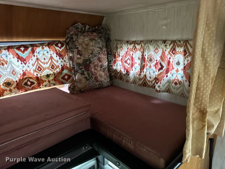 image for item EH7343 1994 Ford E350 Americana RV