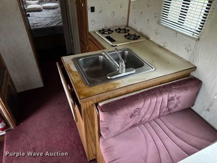 image for item EH7343 1994 Ford E350 Americana RV