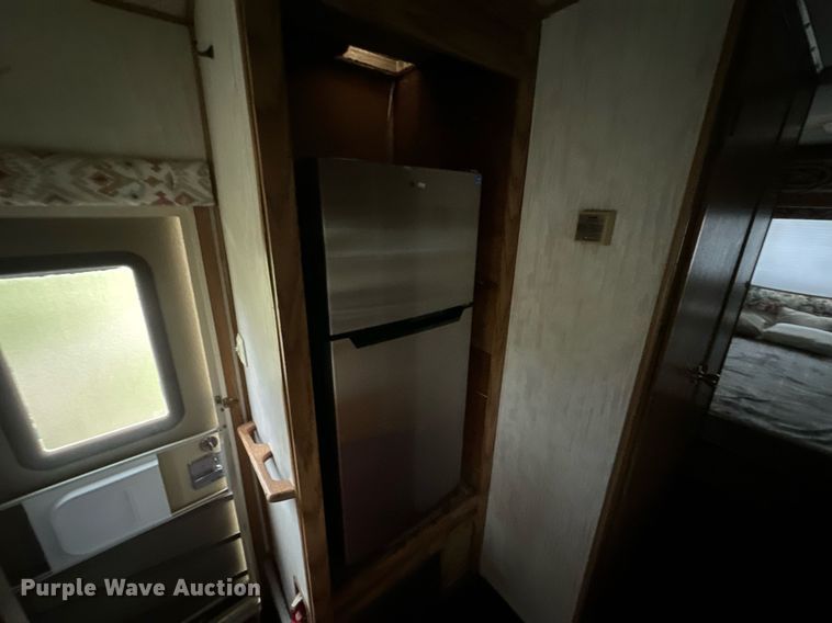 image for item EH7343 1994 Ford E350 Americana RV