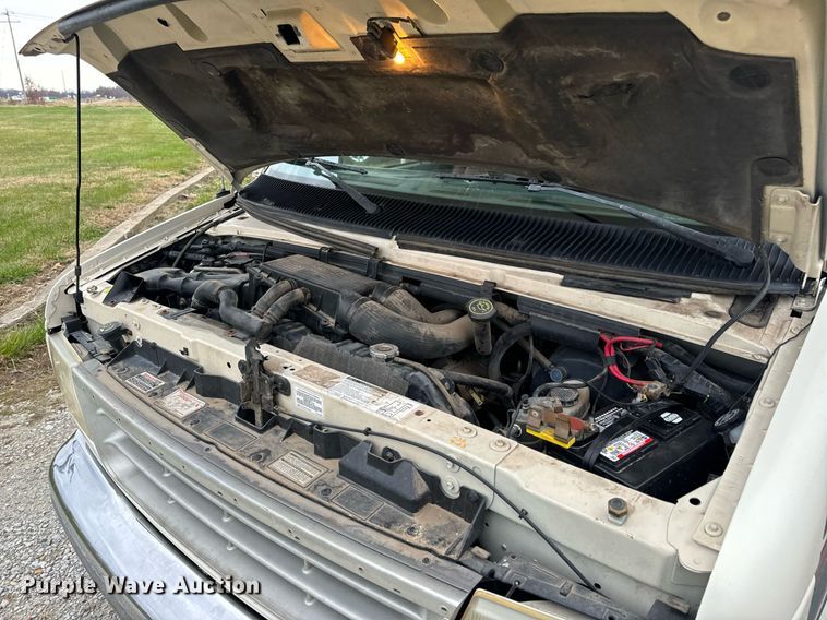 image for item EH7343 1994 Ford E350 Americana RV