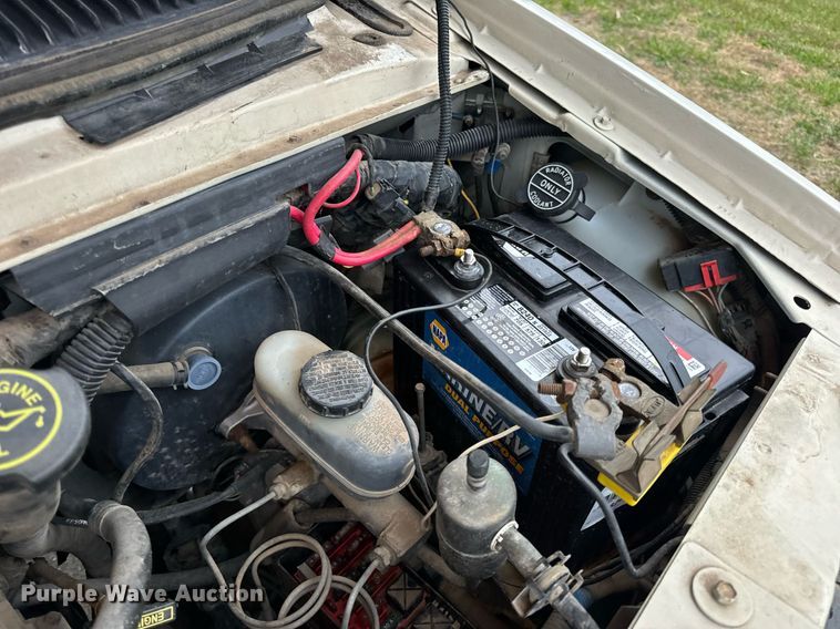 image for item EH7343 1994 Ford E350 Americana RV