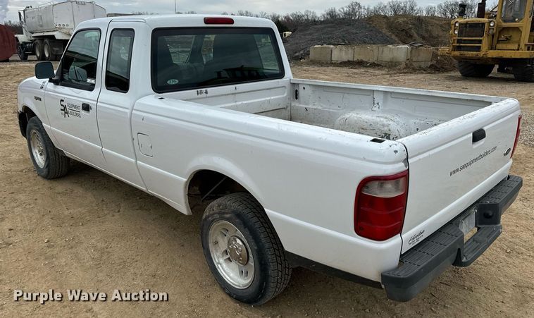 image for item EH7381 2005 Ford Ranger SuperCab pickup truck
