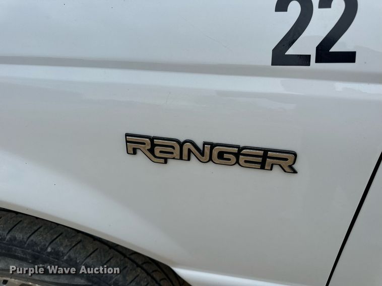 image for item EH7381 2005 Ford Ranger SuperCab pickup truck