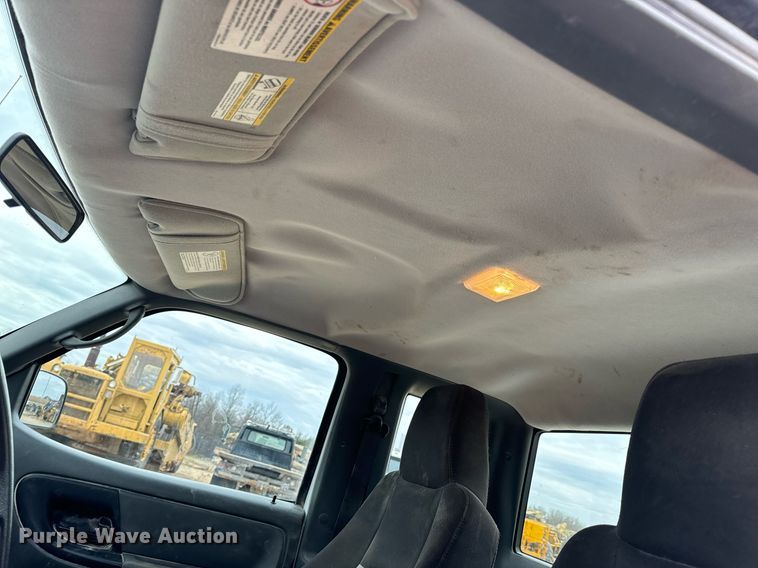 image for item EH7381 2005 Ford Ranger SuperCab pickup truck