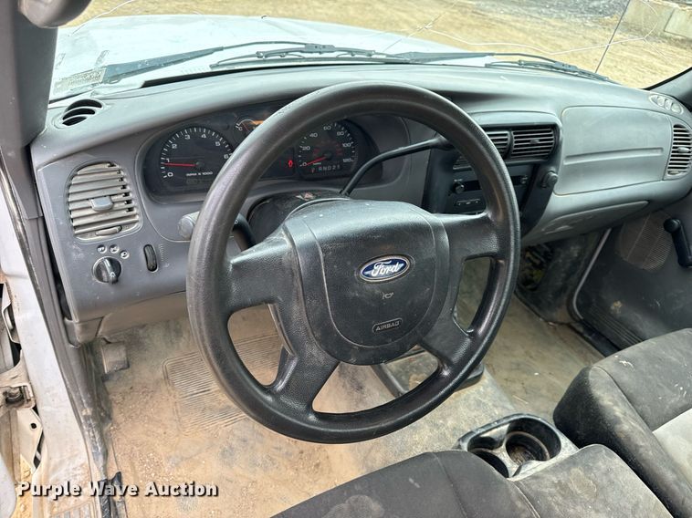 image for item EH7381 2005 Ford Ranger SuperCab pickup truck