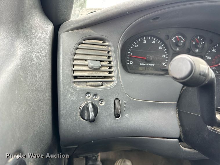 image for item EH7381 2005 Ford Ranger SuperCab pickup truck