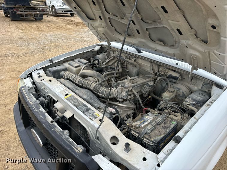 image for item EH7381 2005 Ford Ranger SuperCab pickup truck