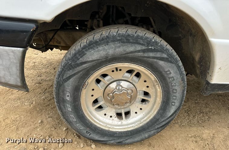image for item EH7381 2005 Ford Ranger SuperCab pickup truck