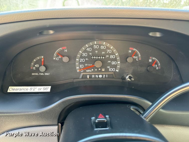 image for item EH7392 1997 Ford ambulance