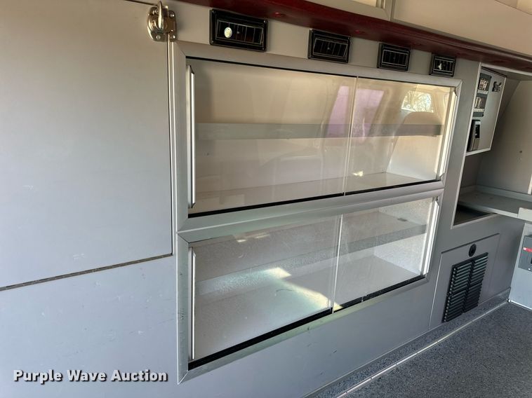 image for item EH7392 1997 Ford ambulance