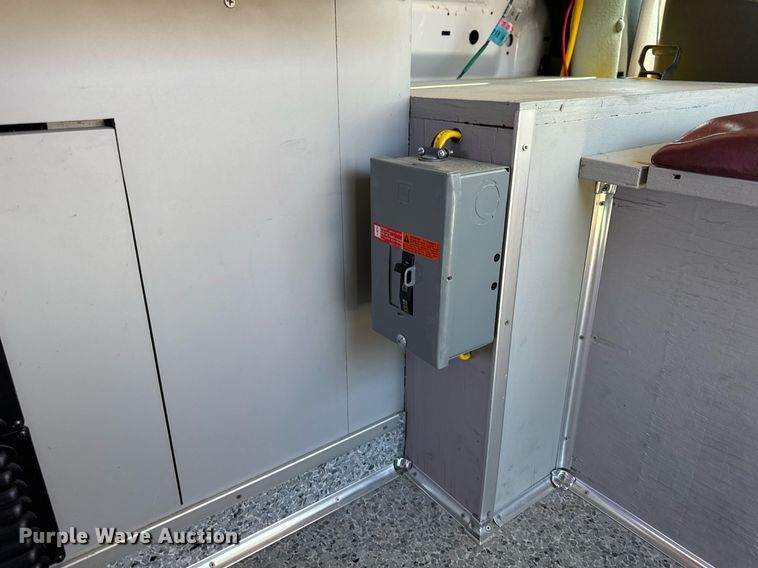 image for item EH7392 1997 Ford ambulance