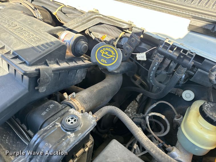 image for item EH7392 1997 Ford ambulance