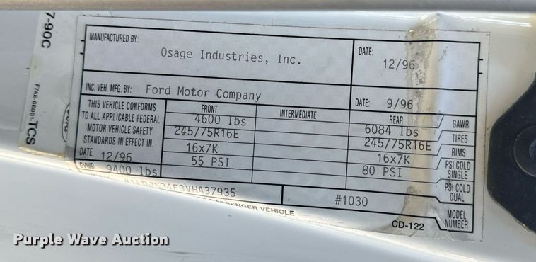 image for item EH7392 1997 Ford ambulance
