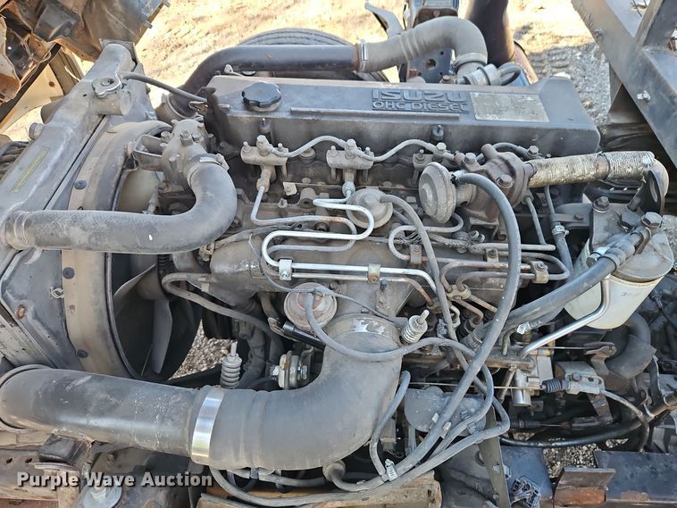 image for item EI8532 2002 Isuzu  NPR flatbed truck