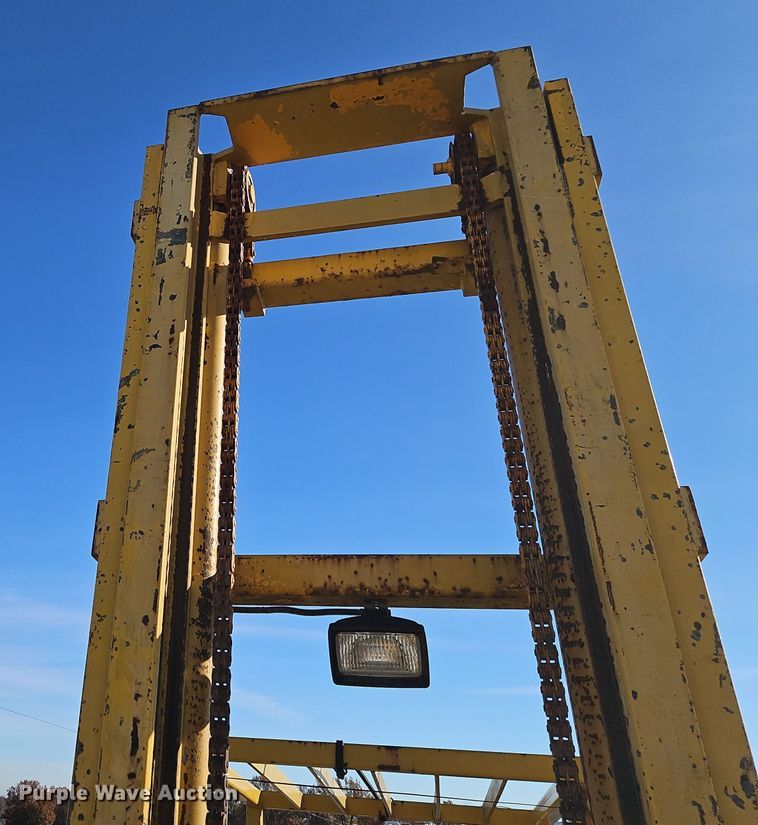 image for item EI8603 Sellick 8000 forklift