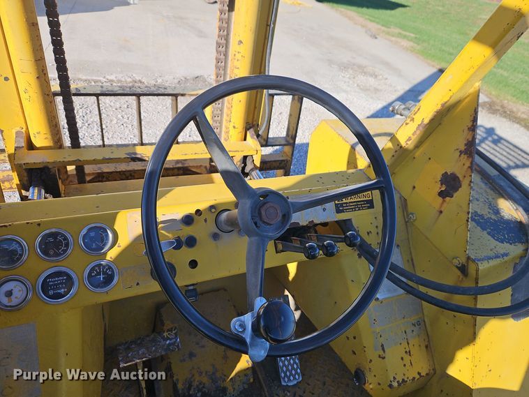 image for item EI8603 Sellick 8000 forklift