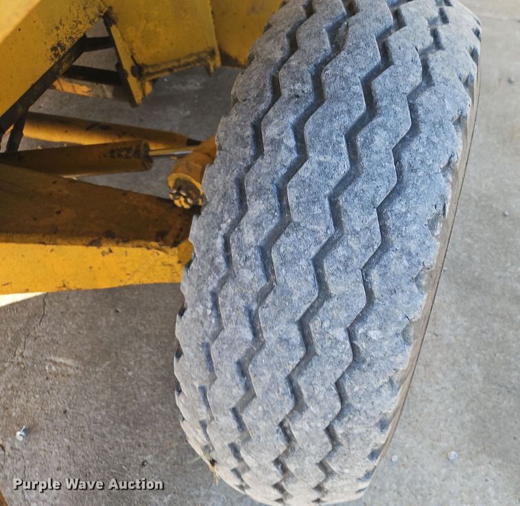 image for item EI8603 Sellick 8000 forklift