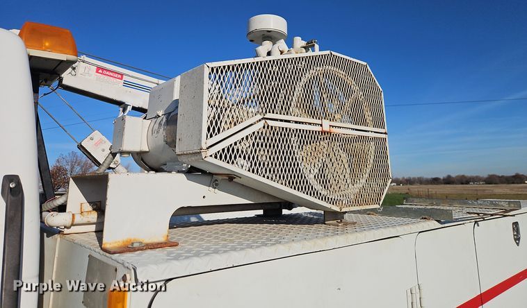 image for item EI8604 1995 Chevrolet Kodiak utility / service truck