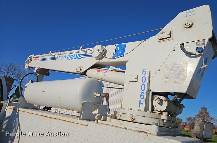 image for item EI8604 1995 Chevrolet Kodiak utility / service truck