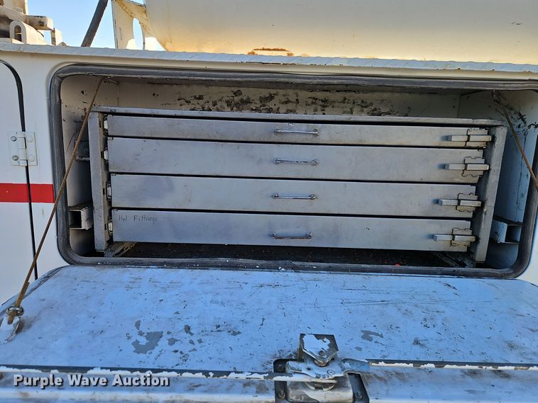 image for item EI8604 1995 Chevrolet Kodiak utility / service truck