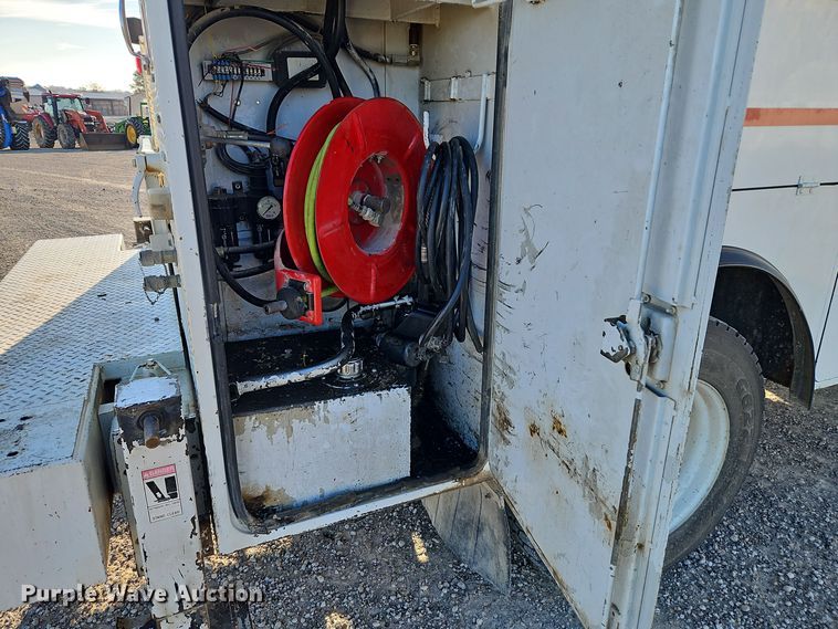 image for item EI8604 1995 Chevrolet Kodiak utility / service truck