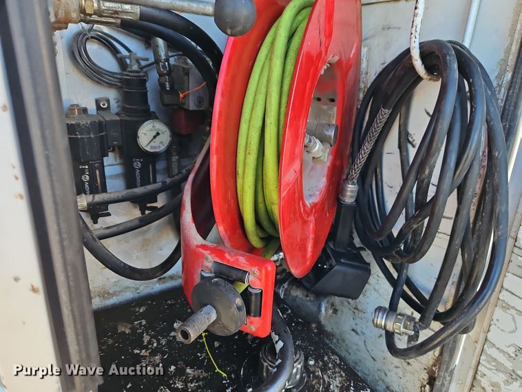 image for item EI8604 1995 Chevrolet Kodiak utility / service truck