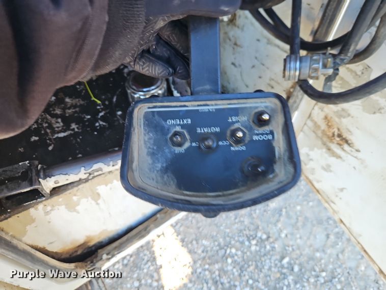 image for item EI8604 1995 Chevrolet Kodiak utility / service truck