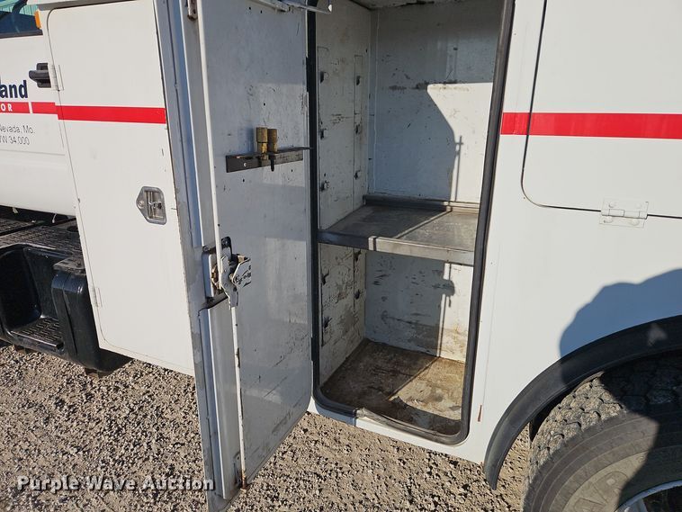 image for item EI8604 1995 Chevrolet Kodiak utility / service truck