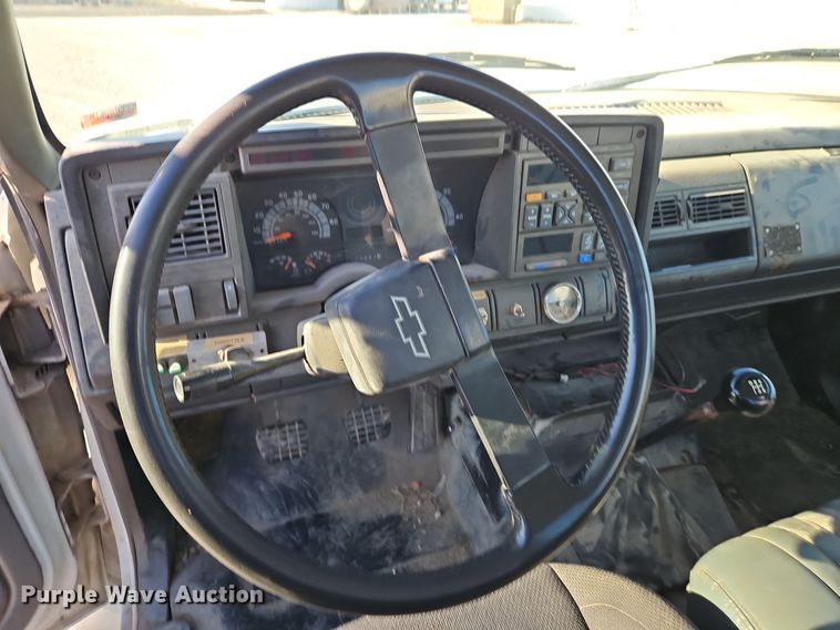 image for item EI8604 1995 Chevrolet Kodiak utility / service truck