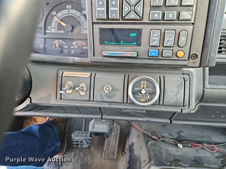 image for item EI8604 1995 Chevrolet Kodiak utility / service truck