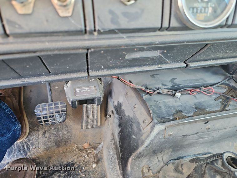 image for item EI8604 1995 Chevrolet Kodiak utility / service truck