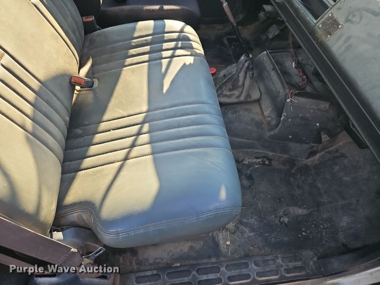 image for item EI8604 1995 Chevrolet Kodiak utility / service truck