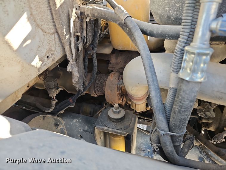 image for item EI8604 1995 Chevrolet Kodiak utility / service truck